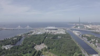 Saint-Petersburg, Rusya. Gazprom Arena 'da. Batı Yüksek Hız Çapı, Lakhta Merkezi. Gazprom karargahı. 4K