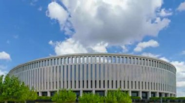 Krasnodar, Rusya. Krasnodar Stadyumu 'nda hareketlilik var. Yaz. 4K