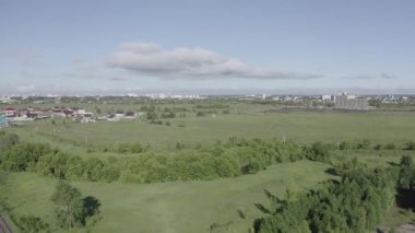 Yüksek bir yerden şehrin manzarası. Naberezhnye Chelny, Tataristan Cumhuriyeti. Rusya