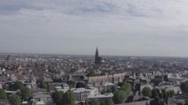 Strasbourg, Fransa. Şehrin tarihi kısmı, Strasbourg Katedrali. 4K