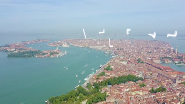 Veneza, Itália. Vista panorâmica do centro histórico de Veneza. Dia ensolarado. 4K — Vídeo de Stock