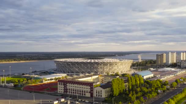 Wolgograd, Russland. Wolgograd Arena, ROTOR Stadium. Blick bei Sonnenuntergang. 4K — Stockvideo