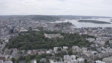 Oslo, Norveç. Kraliyet Sarayı. Slottsplassen. Saray parkı. 4K