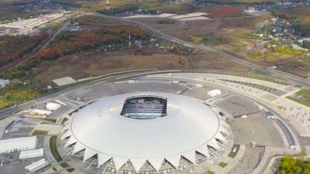 Samara, Russland. Stadion Samara Arena. Herbstliche Wolken. 4K — Stockvideo