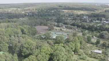 Yasnaya Polyana, Rusya. Lev Nikolaevich Tolstoy Yasnaya Polyana 'da doğdu ve hayatının çoğunu orada geçirdi. 4K