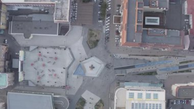 Stavropol, Rusya. Haç Şehri 'nin koruyucu meleği. Alexandrovskaya Meydanı. Gün batımı zamanı. 4K