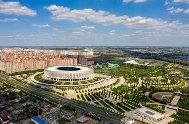 Krasnodar, Rusya - 29 Ağustos 2020: Krasnodar Park, Krasnodar Arena Stadyumu. Hava görünümü