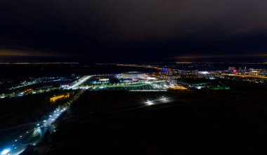 Volgograd, Rusya - 19 Eylül 2020 ROTOR Stadyumu. Geceleri hava manzarası