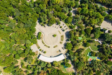 Krasnodar, Rusya. Kültür ve Dinlenme Parkı adını Zafer 'in 30. yıldönümünden almıştır. Hava görünümü
