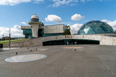 Yaroslavl, Rusya - 15 Ağustos 2020: Kültür ve Eğitim Merkezi. V.V. Tereshkova.