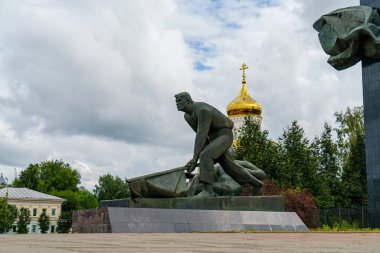 Ivanovo, Rusya - 12 Ağustos 2020: 1905 devriminin savaşçıları anıtı