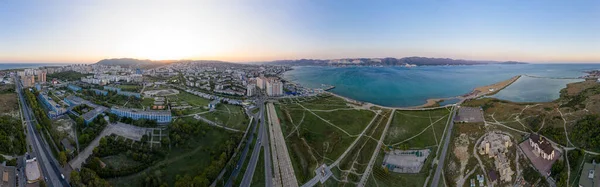 Novorossiysk Rusia Parte Central Ciudad Sudzhukskaya Spit Puesta Sol Panoarma —  Fotos de Stock