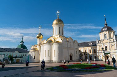 Sergiev Posad, Rusya - 19 Ağustos 2020: Radonezh Nikon Kilisesi. Kutsal Üçlü Serius Lavra