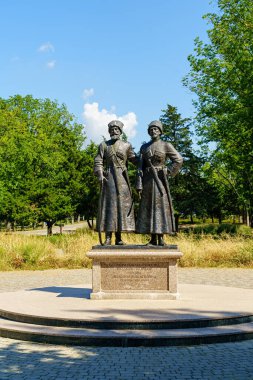 Krasnodar, Rusya - 29 Ağustos 2020: Anavatanın Şanlı Oğulları Anıtı: Kazaklar ve İskoçyalılar, Birinci Dünya Savaşı Kahramanları