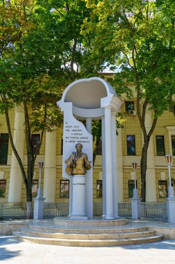 Voronezh, Rusya - 23 Ağustos 2020: A.S. Puşkin Anıtı. Puşkin Meydanı