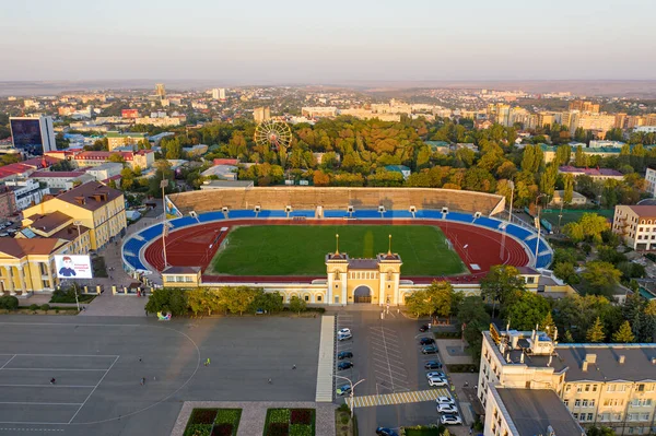 Stavropol Rusya Eylül 2020 Günbatımında Şehir Merkezinin Hava Görüntüsü Dinamo — Stok fotoğraf