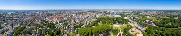 Straßburg Frankreich Oranschri Park Europäische Verwaltungsgebäude Stadtpanorama Luftaufnahme Sommer — Stockfoto