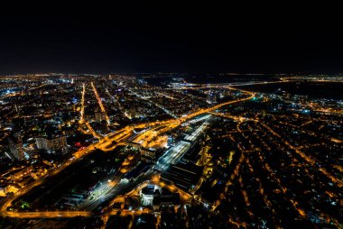 Rostov, Don, Rusya hakkında. Tren istasyonu Rostov Glavniy. Şehrin gece panoraması. Hava görünümü