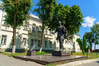 Voronezh, Rusya - 23 Ağustos 2020: Cephe Postacısı Anıtı. Anma Kompleksi Zafer Meydanı