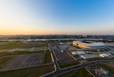 Rostov-on-Don, Rusya - 26 Ağustos 2020: Rostov Arena Stadyumu Havadan şehrin yaz panoraması, Hava manzarası