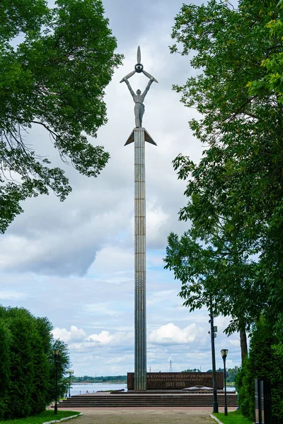 Rybinsk Ryssland Augusti 2020 Stele Till Militären Och Arbetskraft Bedrifter — Stockfoto