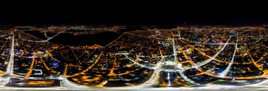Voronezh, Rusya. Voronezh şehrinin gece panoraması havadan. Parlak sokak ışıkları. Hava görüntüsü. Panorama 360