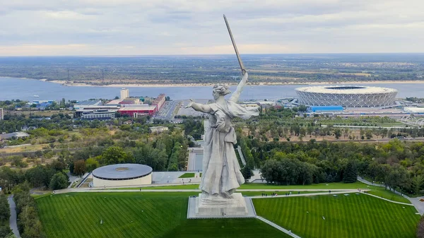Wolgograd Russland Abendliche Ansicht Der Skulptur Motherland Calls Auf Dem — Stockfoto