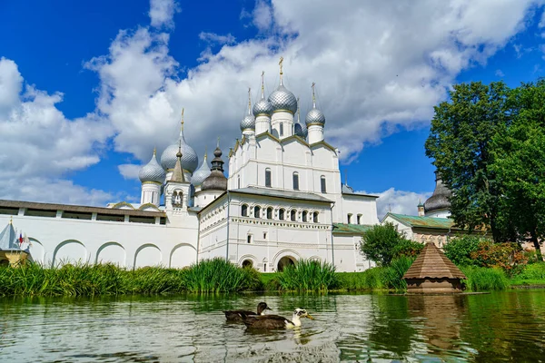 Ροστόφ Ρωσία Εκκλησία Της Αναστάσεως Του Χριστού Στο Κρεμλίνο Λίμνη — Φωτογραφία Αρχείου