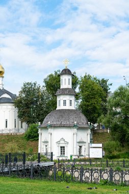 Sergiev Posad, Rusya - 19 Ağustos 2020: Paraskeva Kilisesi Cuma. Kutsal Üçlü Serius Lavra