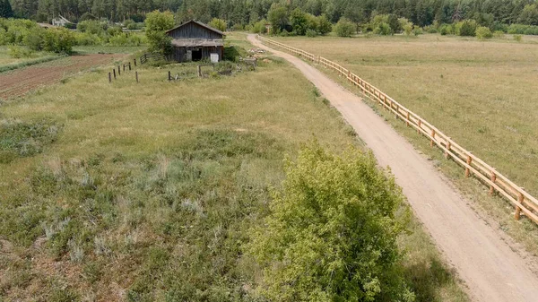 Rusia Ural Paisaje Rural Camino Tierra Valla Madera Cobertizo Madera — Foto de Stock