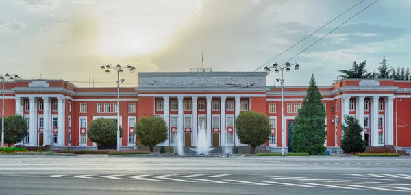 Верховное Собрание Таджикистана. Таджистан, Душанбе — стоковое фото