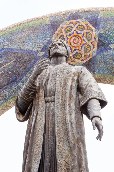 Estátua de Rudaki. Dushanbe, Tajiquistão — Fotografia de Stock