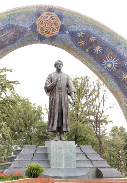 Statue von Rudaki. Duschanbe, Tadschikistan — Stockfoto