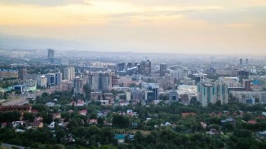 Gece şehir Almatı Panoraması