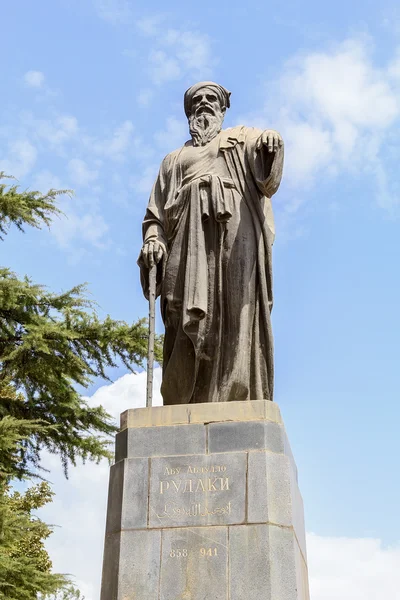 Monumento a Rudaki. Dushanbe, Tayikistán —  Fotos de Stock
