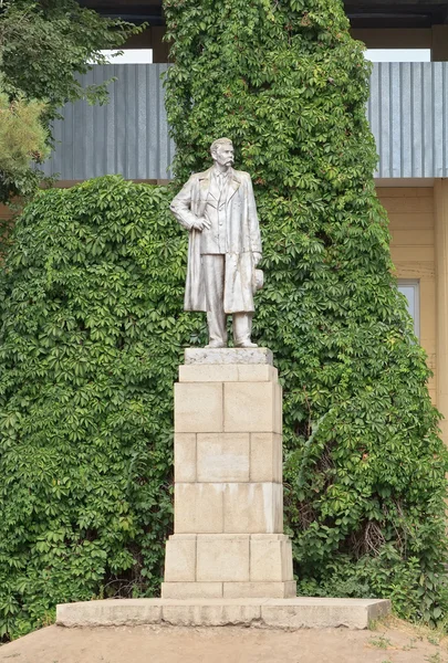 Monumento a Maxim Gorky. Almaty, Cazaquistão — Fotografia de Stock