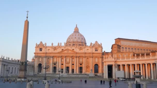 Basilikan och Petersplatsen. Rom, Italien — Stockvideo