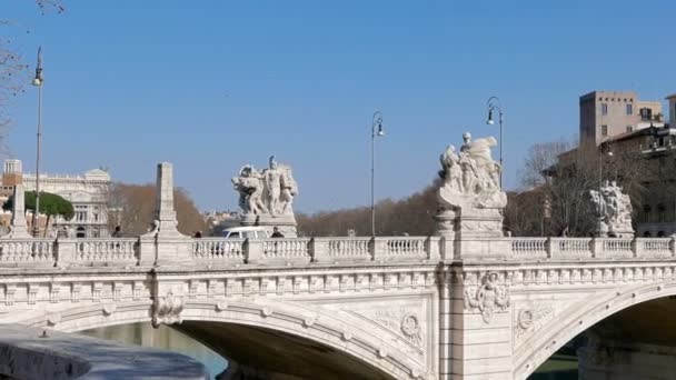 Ponte Vittorio Emanuele II. Tiber, Roma — Stok video