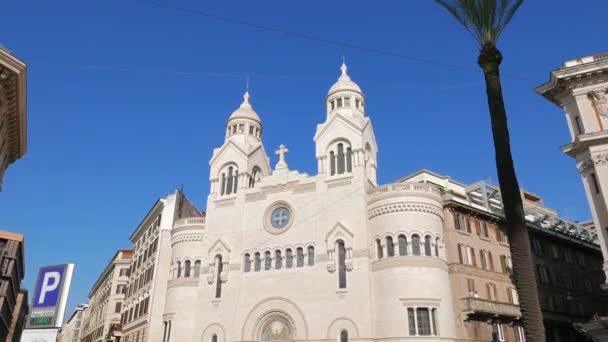 Valdese evangelische Kirche an der Piazza cavour — Stockvideo