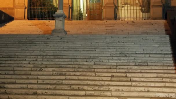 Τοιχογραφίες και σταυρό. Το βράδυ. Ρώμη, Ιταλία — Αρχείο Βίντεο