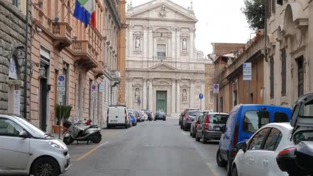 Kostel Chiesa di santa susanna alle terme di diocleziano — Stock video