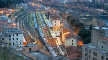 Tren Roma için. Tivoli istasyonu. İtalya
