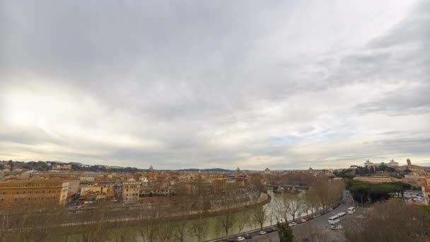 Río Tíber, Puente Palatino. Roma — Vídeos de Stock