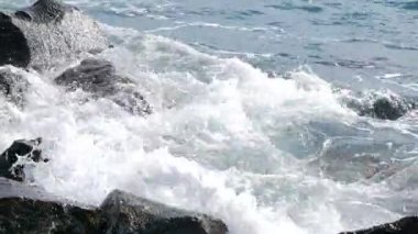 Kayalıklarda sörf yapın. Ostia, İtalya