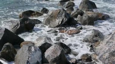 Kayalıklarda sörf yapın. Ostia, İtalya
