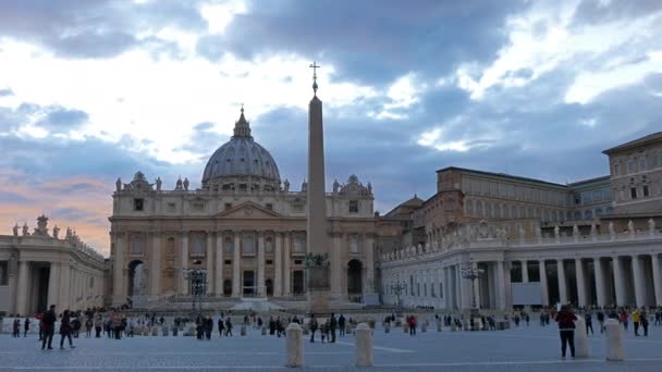 Basilikan och Petersplatsen i Rom — Stockvideo