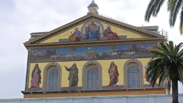 Fresker. Basilikan St. Paul ytterväggar — Stockvideo