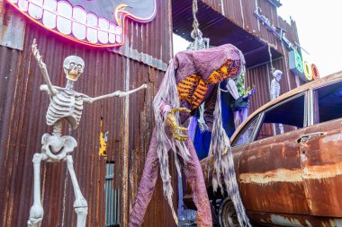 Bangkok 'ta Chocolate Ville tarafından düzenlenen Cadılar Bayramı festivali, yerel halk ve turistler etkinliğe katılmak, yemek yemek yemek, oyun oynamak ve burada gösterileri izlemek için geliyorlar..