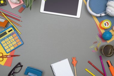 Okul tablet kahraman başlığı