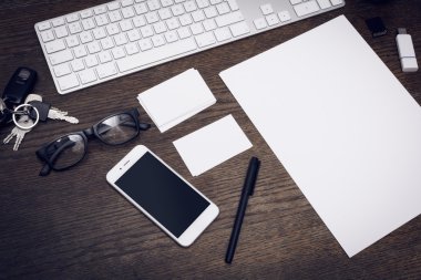 Logo ve kimlik tasarım mockup